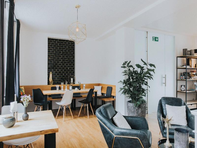 Hotel Palmenbad image