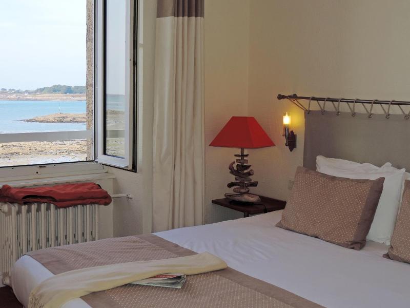 Hotel Aux Tamaris image