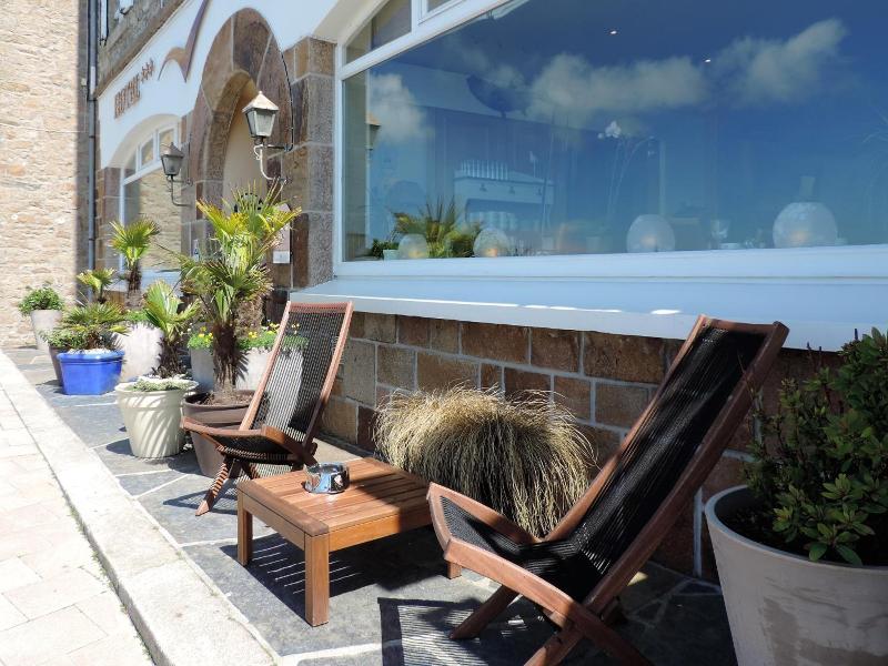 Hotel Aux Tamaris image