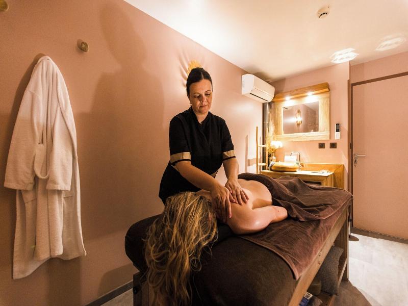 Plaza Madeleine Hotel Spa image