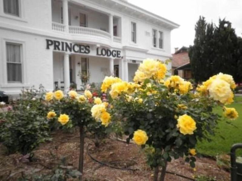 Princes Lodge Motel image