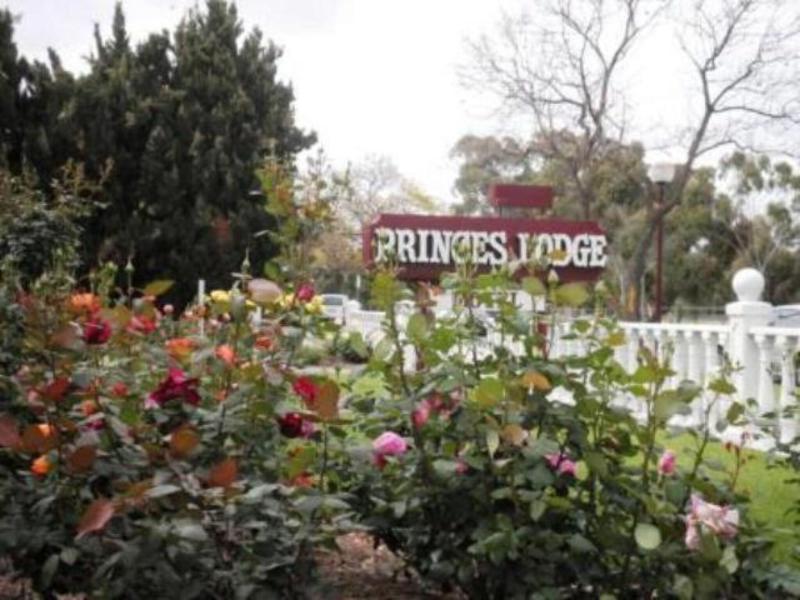 Princes Lodge Motel image