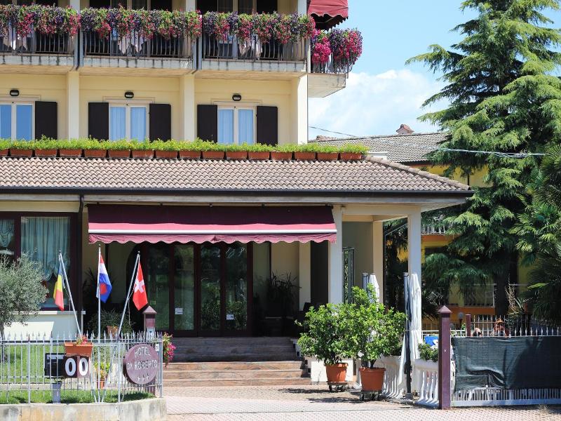Hotel Da Roberto image