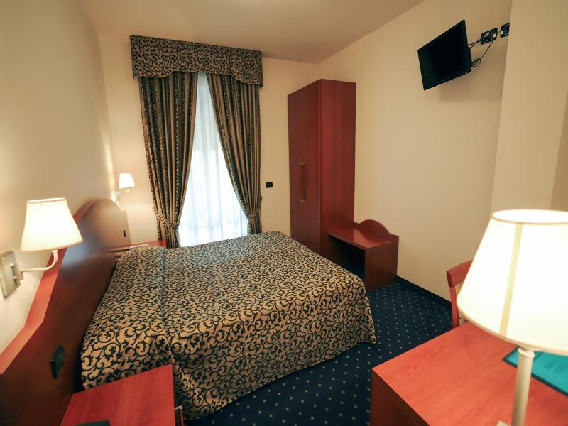 Hotel Da Roberto image