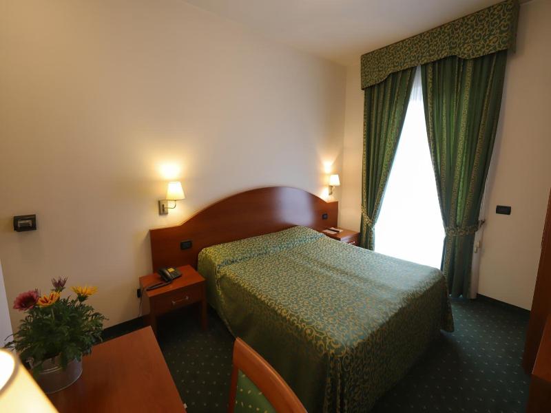 Hotel Da Roberto image