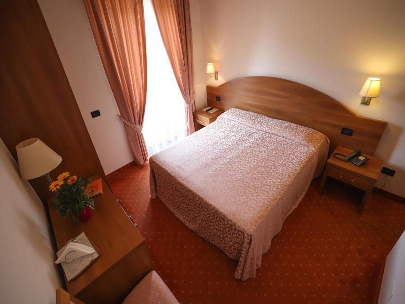 Hotel Da Roberto image