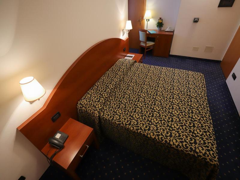 Hotel Da Roberto image