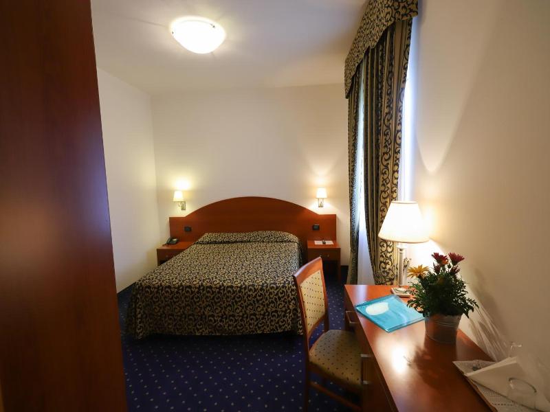 Hotel Da Roberto image