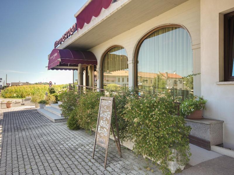 Park Hotel Ristorante Ca Bianca image