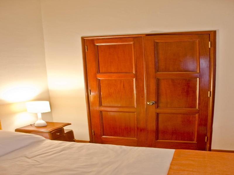 Larq A Park Rooms image