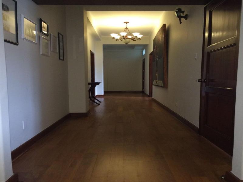 Larq A Park Rooms image