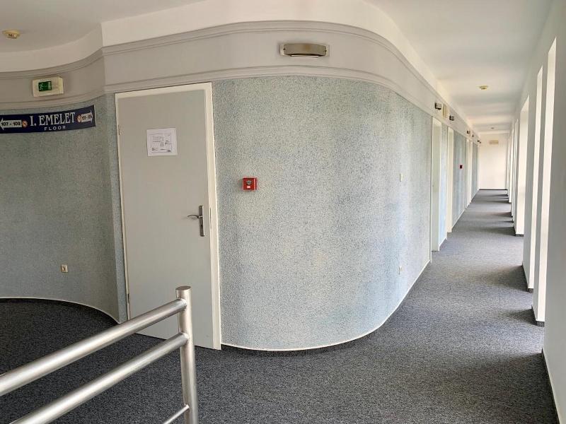 Well Hotel image