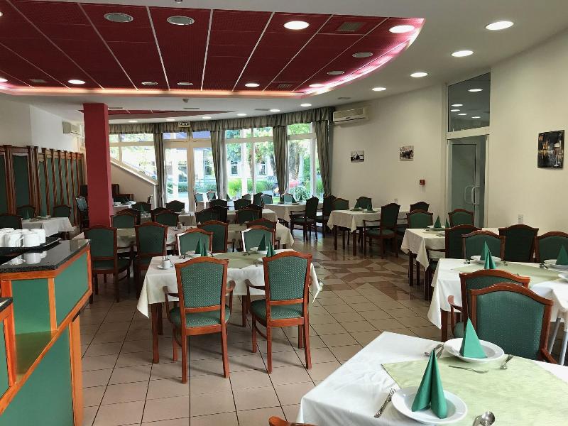 Well Hotel image