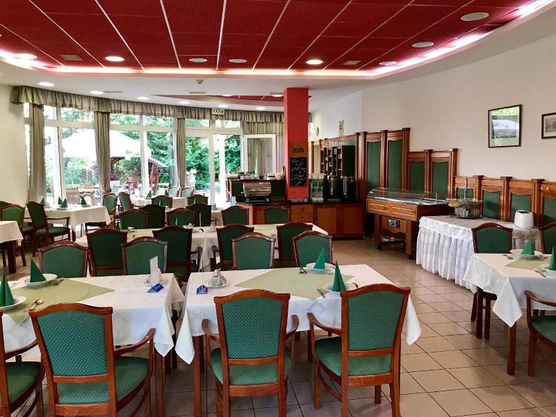 Well Hotel image