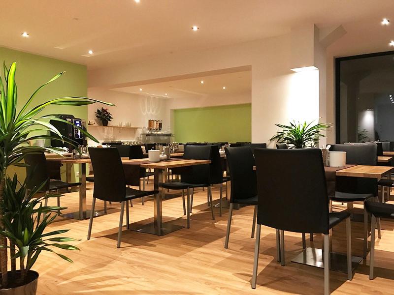 Montagehotel Business City image