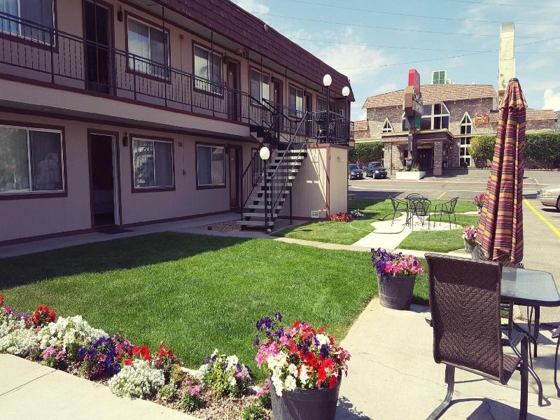 Bristlecone Motel