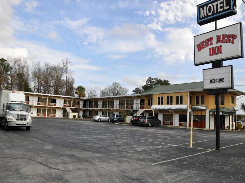 Best Rest Inn