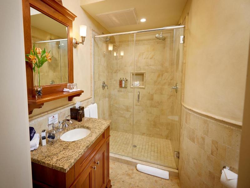 Mansion Hill Inn image
