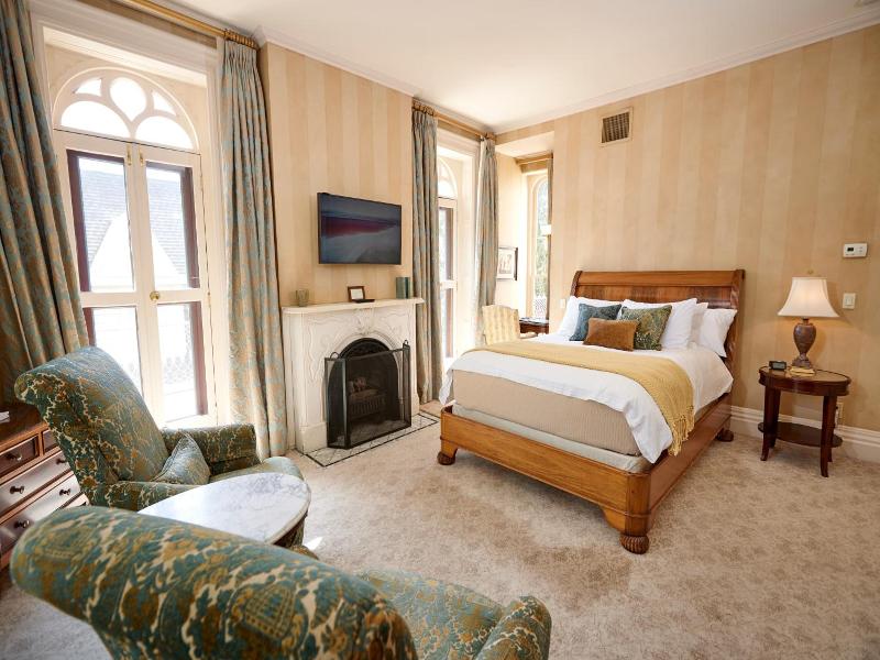 Mansion Hill Inn image