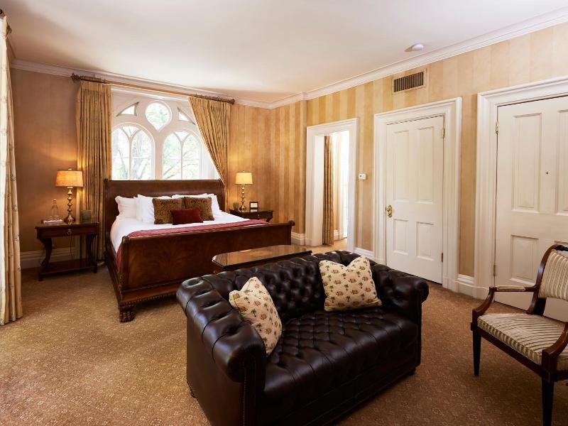 Mansion Hill Inn image