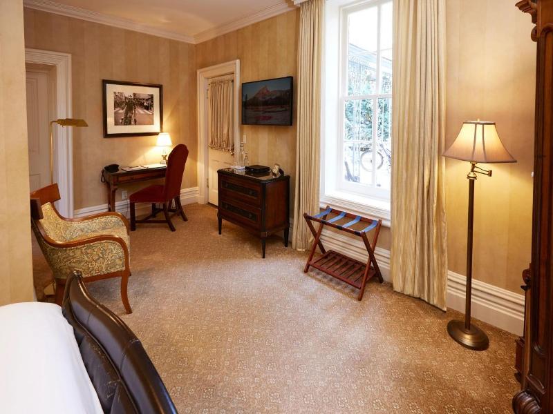Mansion Hill Inn image