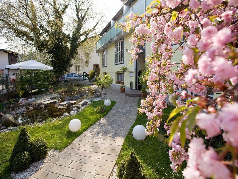 Hotel Rosenvilla image