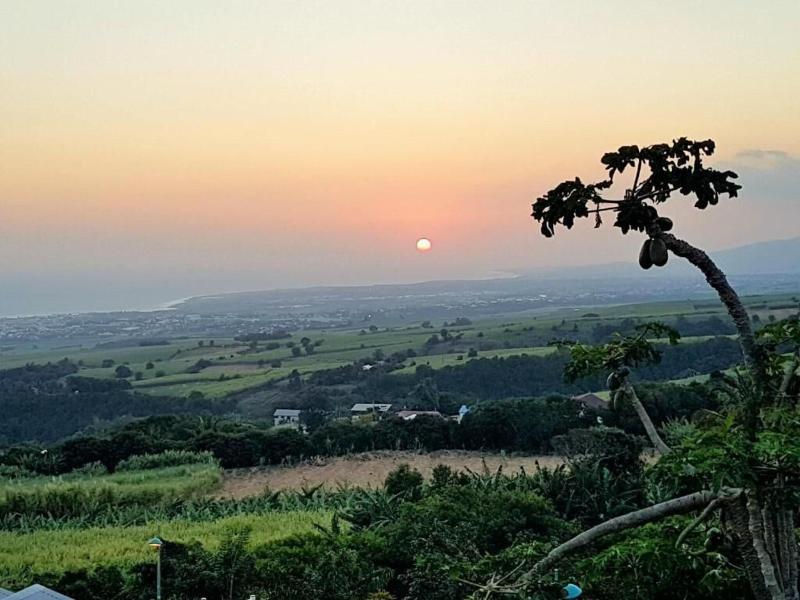 Le Soleil Couchant image