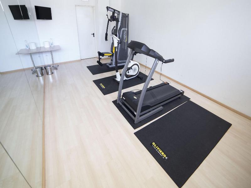 Blu Arena Hotel image