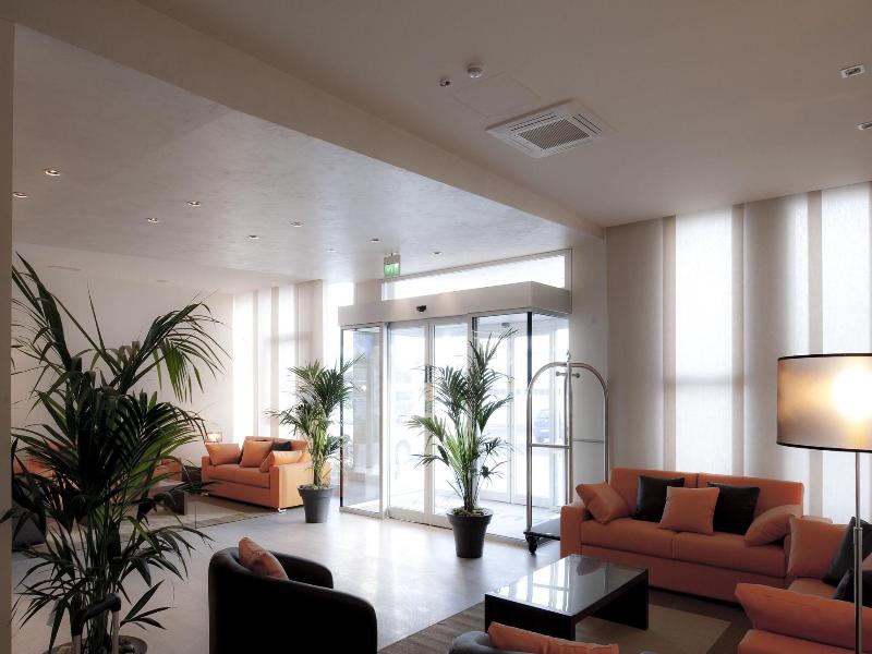 Blu Arena Hotel image