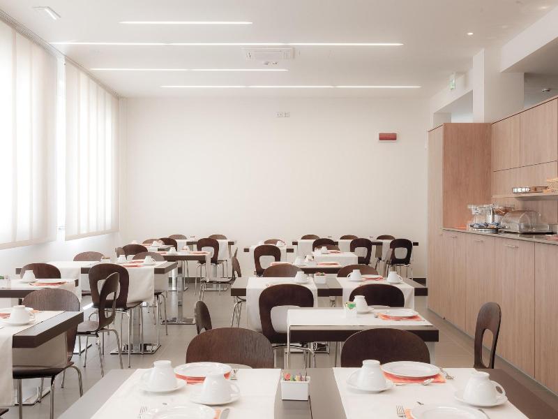 Blu Arena Hotel image