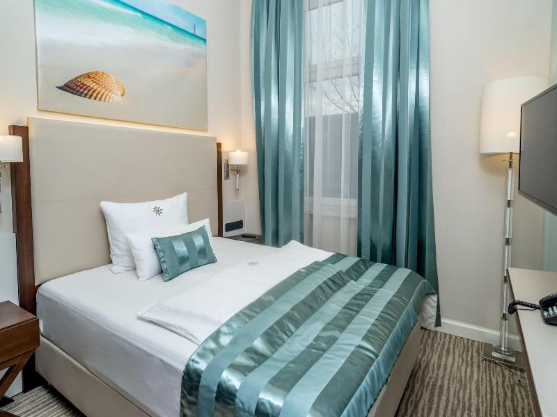 Boutique Hotel Adria image