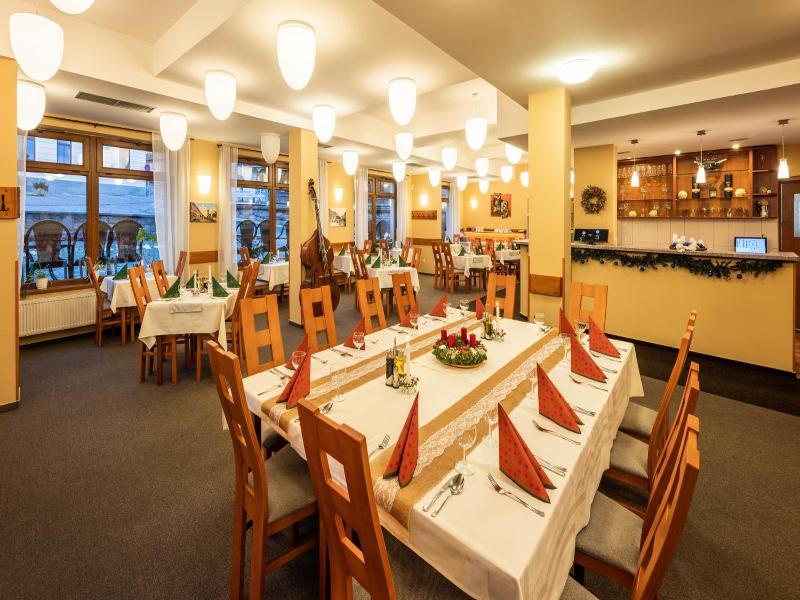 Hotel Zavis Z Falkenstejna image