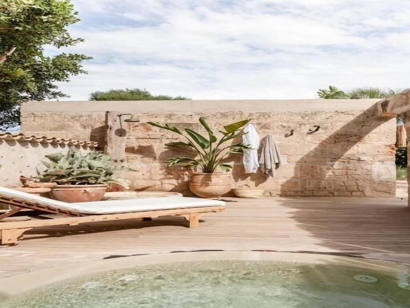 Cal Reiet Holistic Retreat image