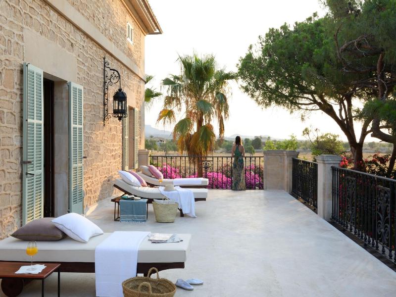 Cal Reiet Holistic Retreat image