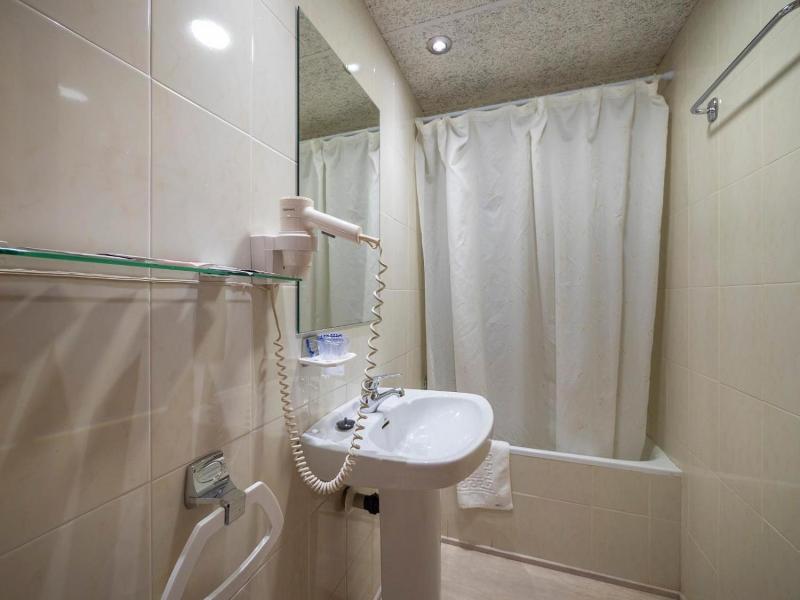 Hotel Vela image