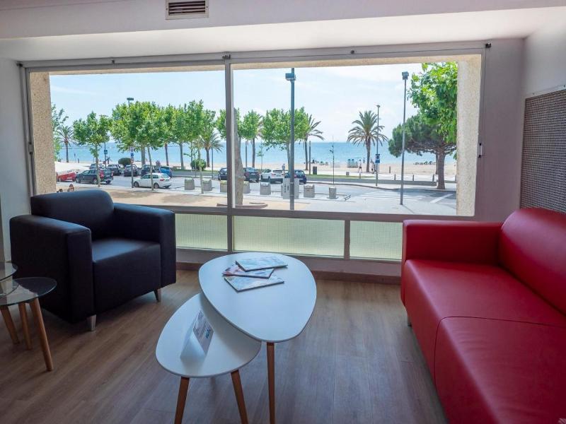Hotel Vela image