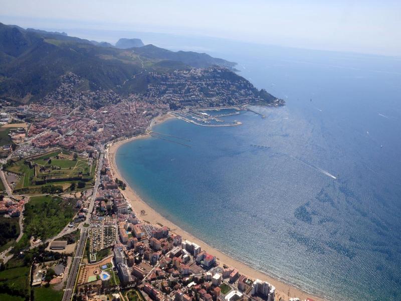 Hotel Vela image