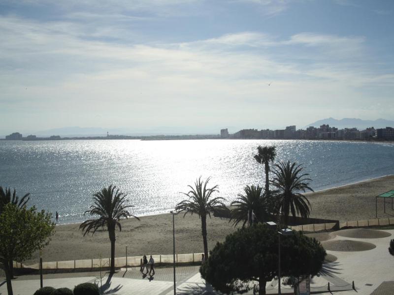 Hotel Vela image