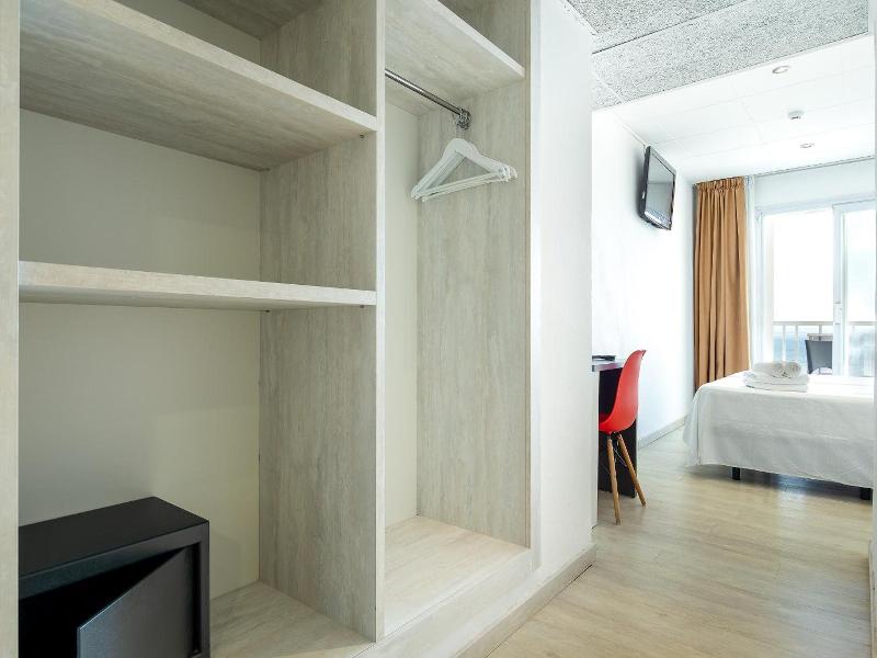 Hotel Vela image