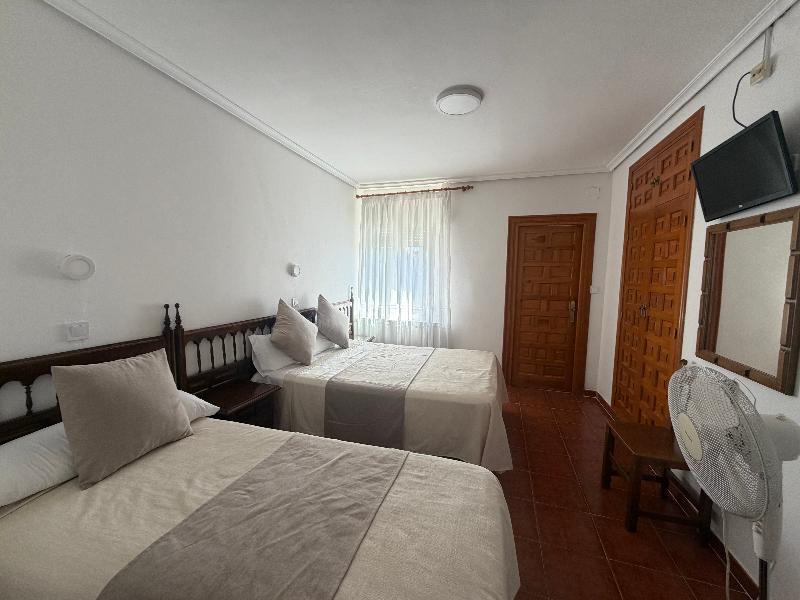 Hostal Bellas image