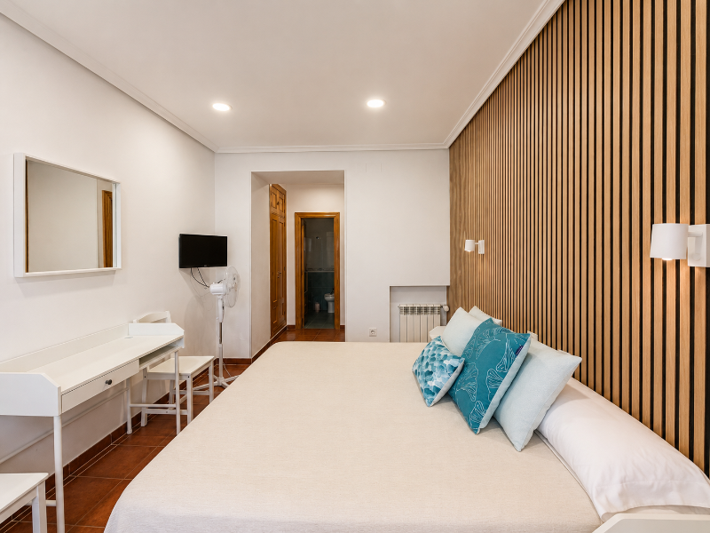 Hostal Bellas image