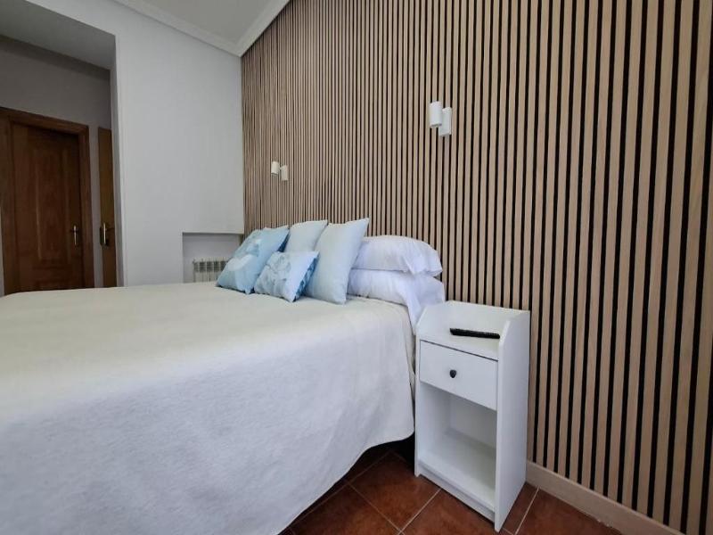 Hostal Bellas image