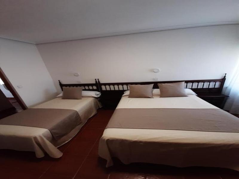 Hostal Bellas image