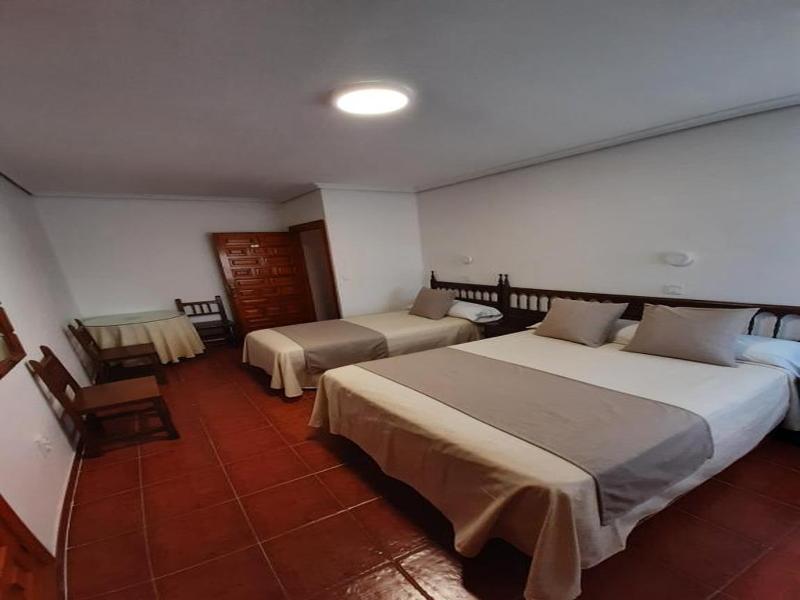 Hostal Bellas image