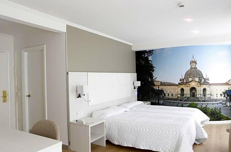 Hotel Loiola image