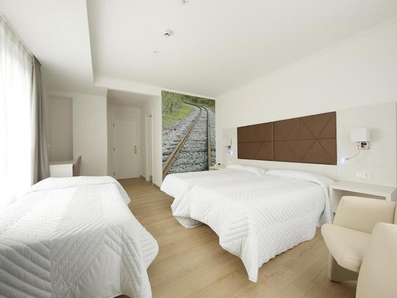 Hotel Loiola image