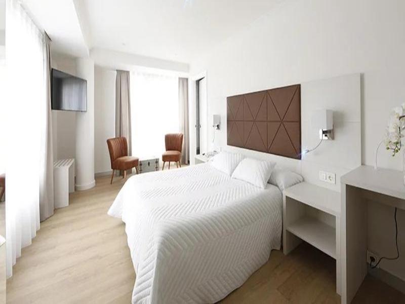Hotel Loiola image