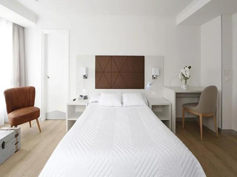 Hotel Loiola image