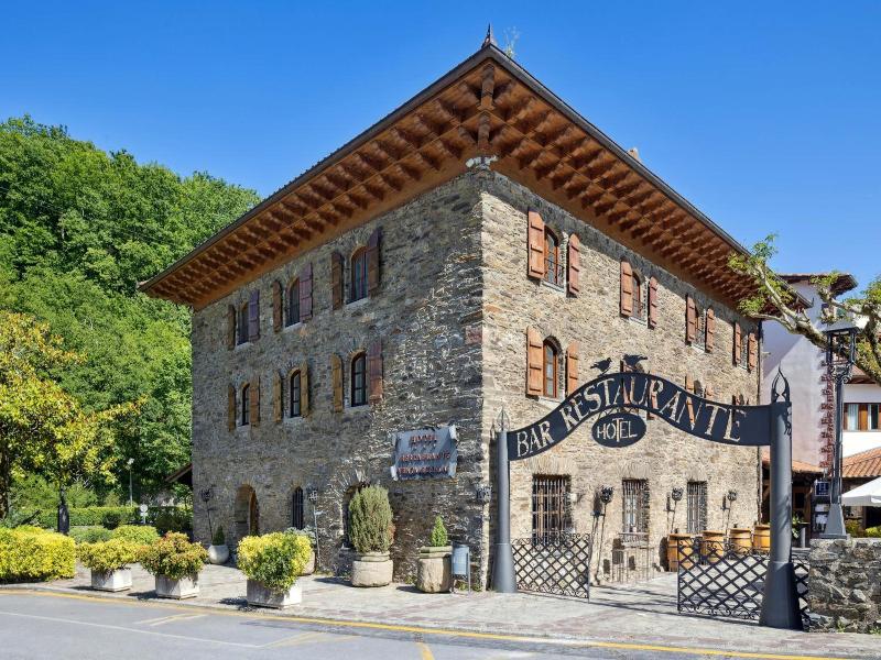 Hotel Venta Etxalar image