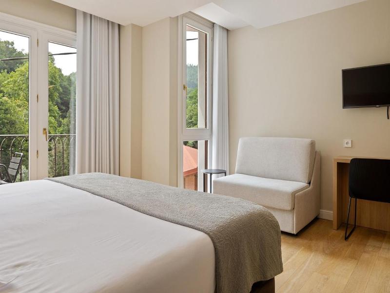 Hotel Venta Etxalar image
